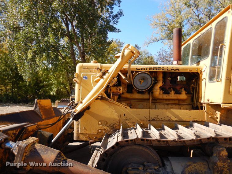 image for item DR0574 1967 Caterpillar D8H  dozer