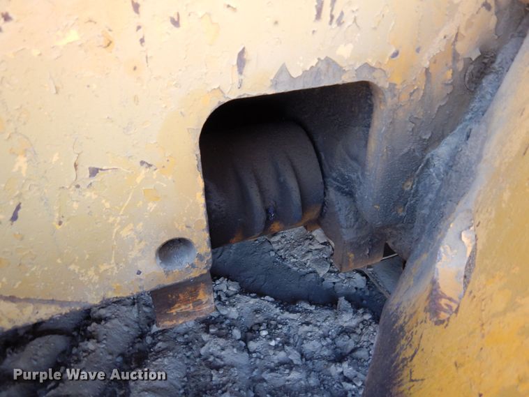 image for item DR0574 1967 Caterpillar D8H  dozer