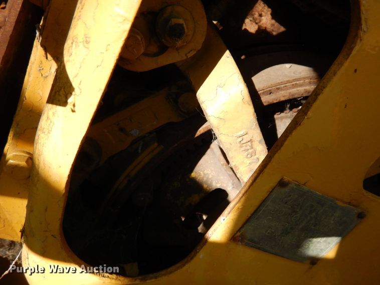 image for item DR0574 1967 Caterpillar D8H  dozer