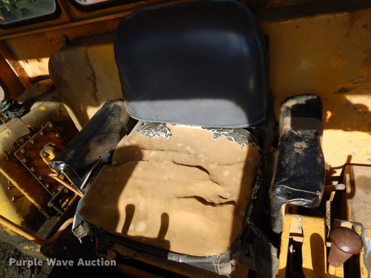 image for item DR0574 1967 Caterpillar D8H  dozer