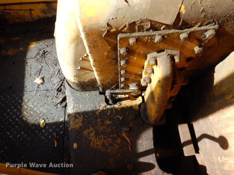 image for item DR0574 1967 Caterpillar D8H  dozer