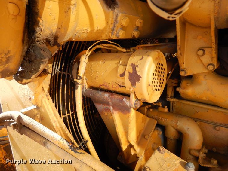 image for item DR0574 1967 Caterpillar D8H  dozer