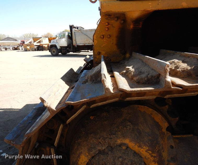 image for item DR0574 1967 Caterpillar D8H  dozer