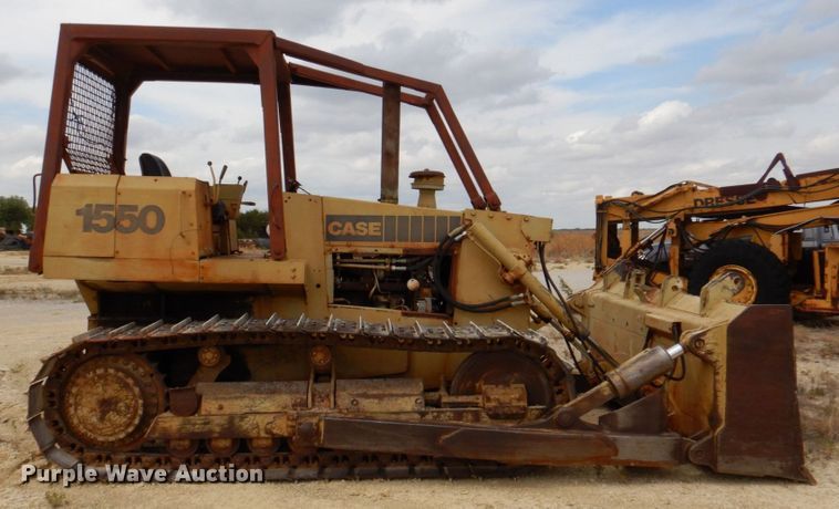 image for item DR2003 1990 Case 1550  dozer