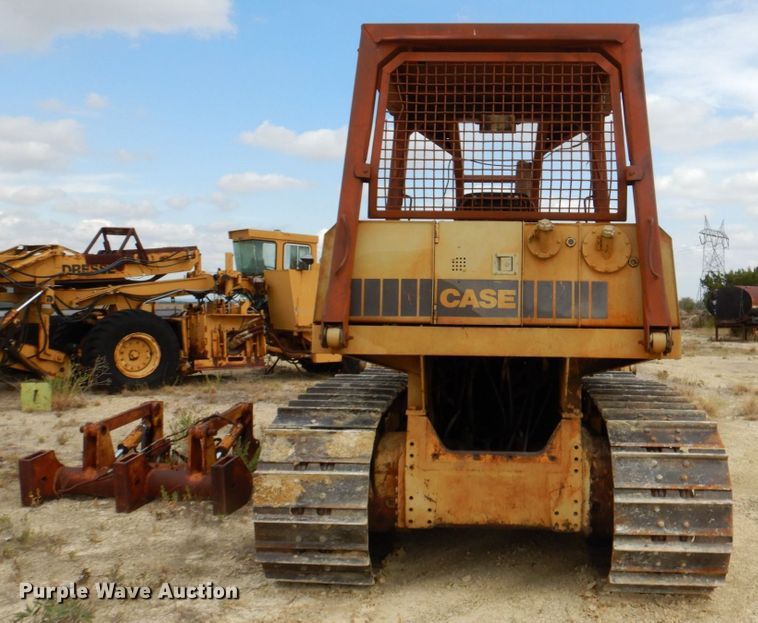 image for item DR2003 1990 Case 1550  dozer