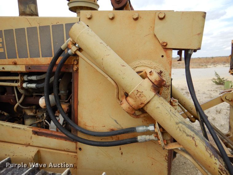 image for item DR2003 1990 Case 1550  dozer