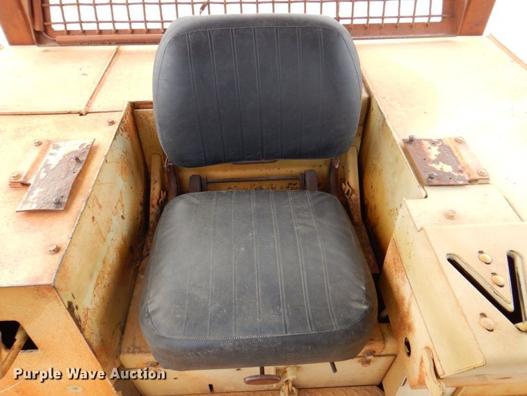 image for item DR2003 1990 Case 1550  dozer