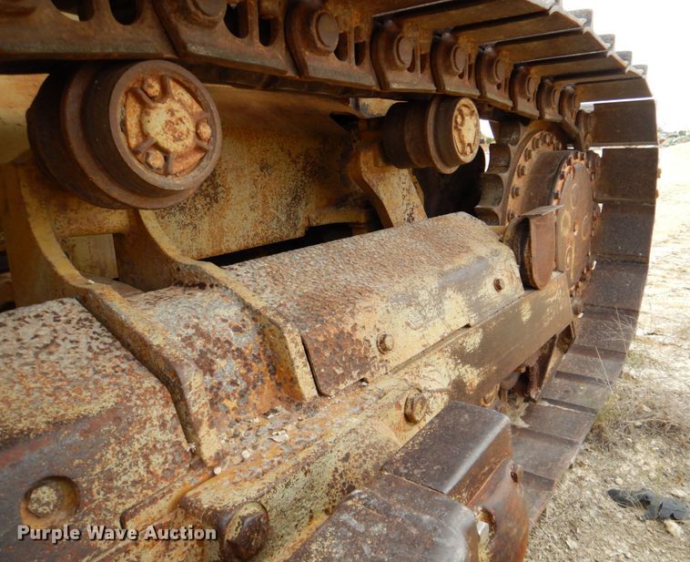 image for item DR2003 1990 Case 1550  dozer