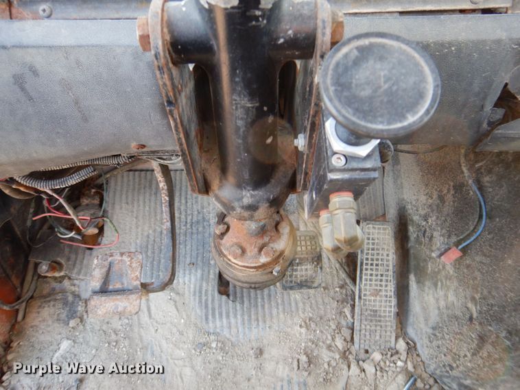 image for item DR2072 1991 Ford L8000  water truck