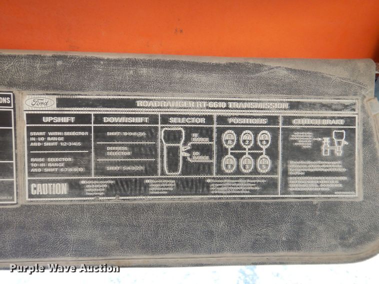 image for item DR2072 1991 Ford L8000  water truck