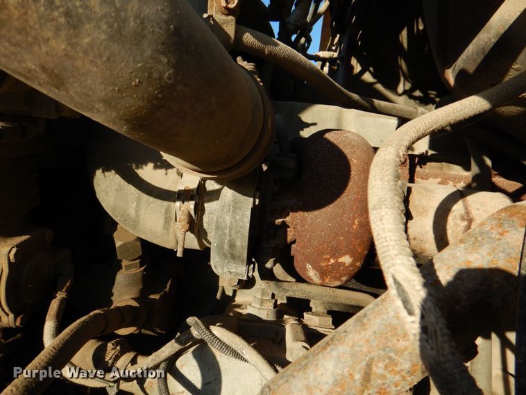 image for item DR2072 1991 Ford L8000  water truck