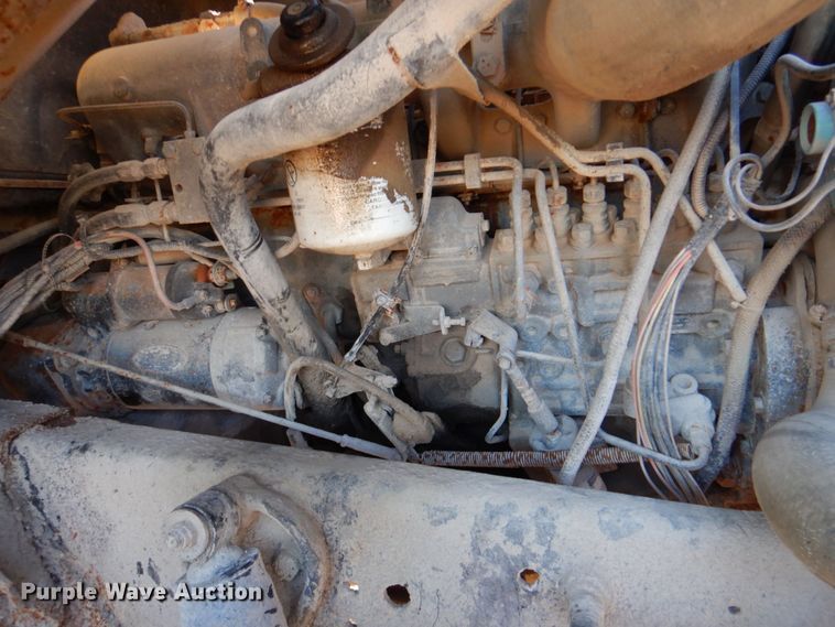 image for item DR2072 1991 Ford L8000  water truck