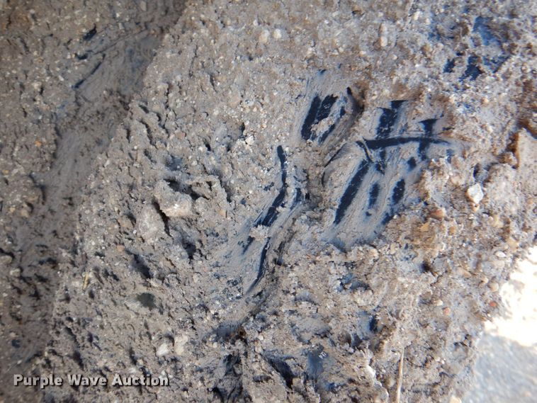 image for item DR2072 1991 Ford L8000  water truck