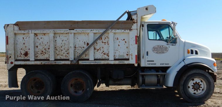 image for item DR2073 2005 Sterling L7500  dump truck