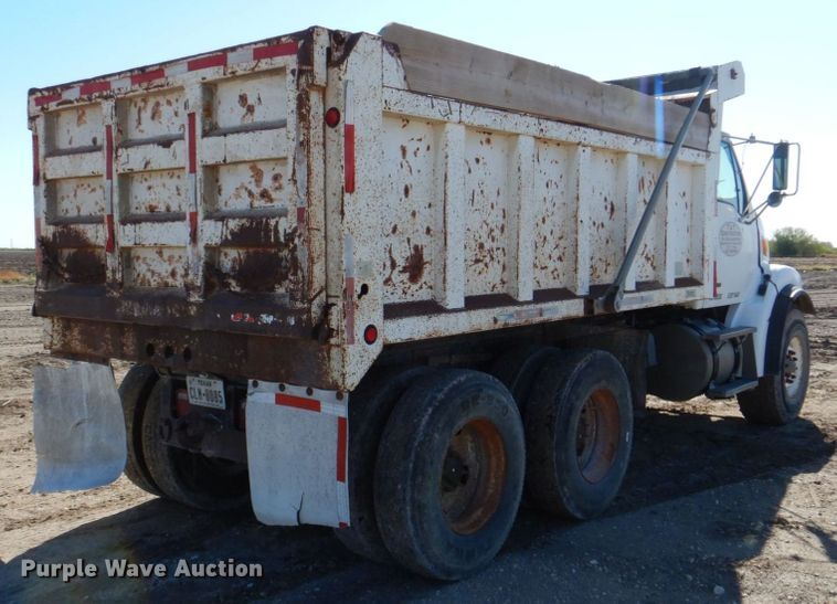 image for item DR2073 2005 Sterling L7500  dump truck