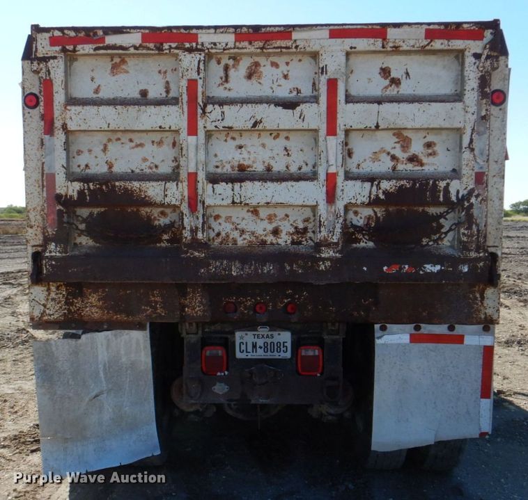 image for item DR2073 2005 Sterling L7500  dump truck