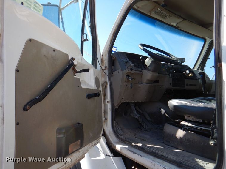 image for item DR2073 2005 Sterling L7500  dump truck