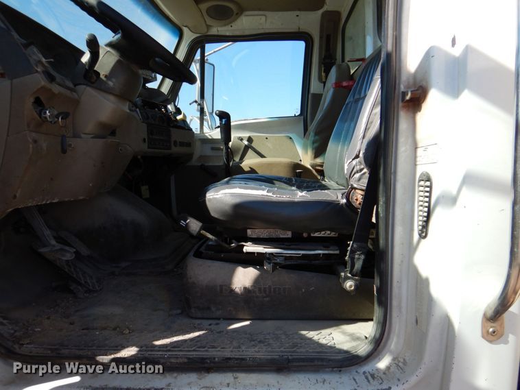 image for item DR2073 2005 Sterling L7500  dump truck