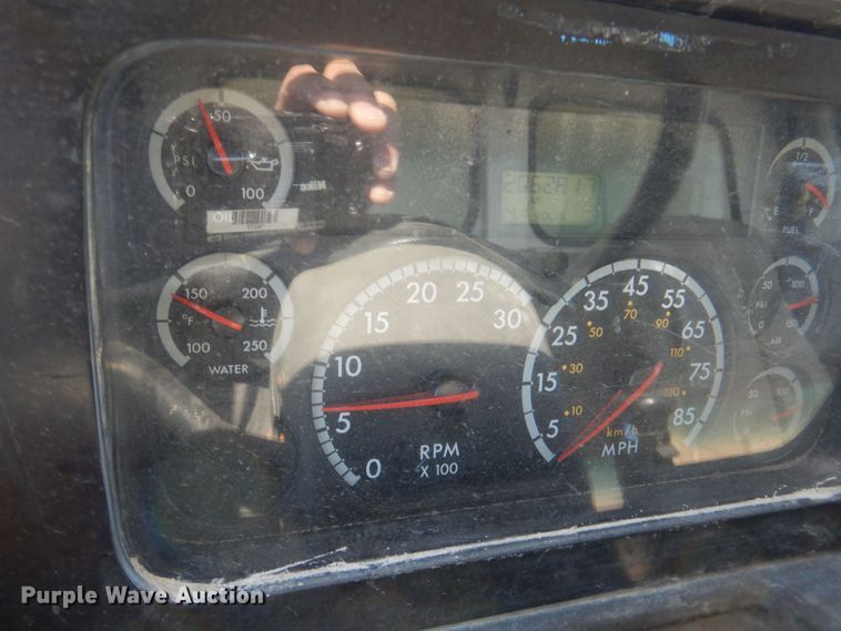 image for item DR2073 2005 Sterling L7500  dump truck