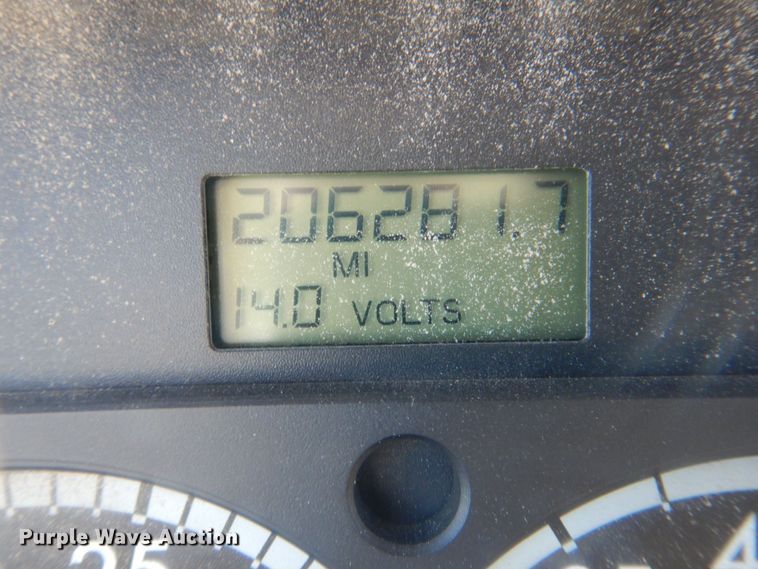 image for item DR2073 2005 Sterling L7500  dump truck