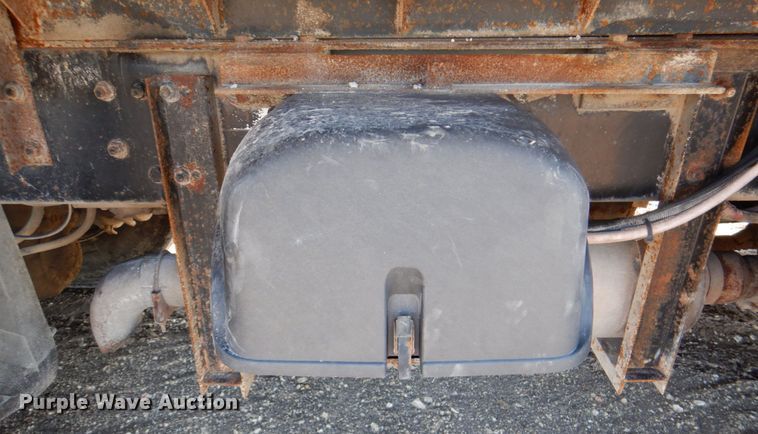 image for item DR2073 2005 Sterling L7500  dump truck