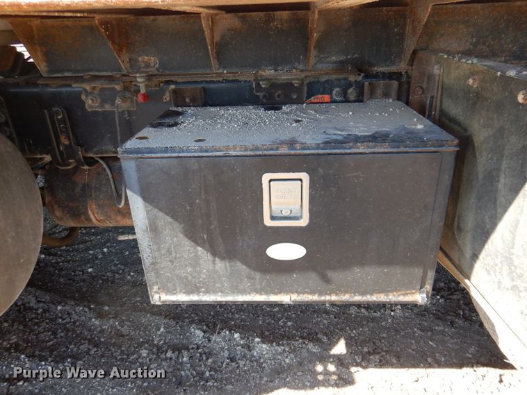 image for item DR2073 2005 Sterling L7500  dump truck