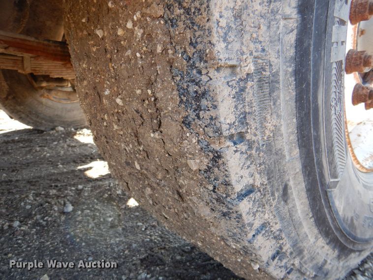 image for item DR2073 2005 Sterling L7500  dump truck