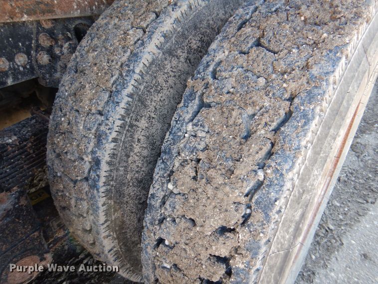 image for item DR2073 2005 Sterling L7500  dump truck