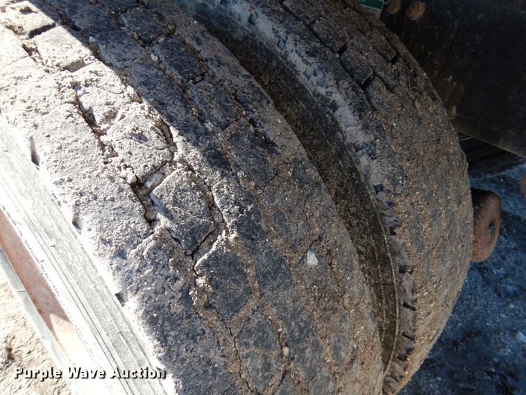 image for item DR2073 2005 Sterling L7500  dump truck