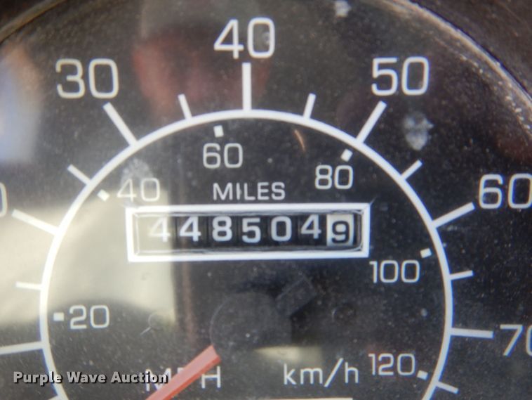 image for item DR2075 2002 Kenworth T300  water truck