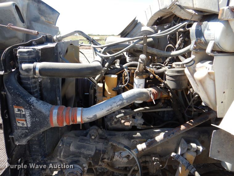 image for item DR2075 2002 Kenworth T300  water truck