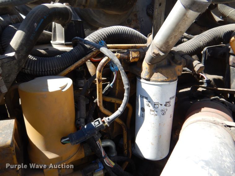 image for item DR2075 2002 Kenworth T300  water truck