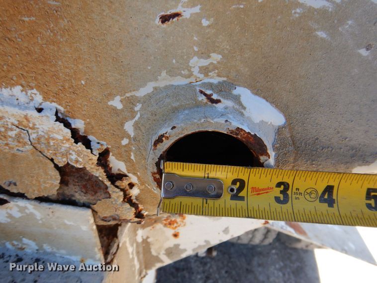 image for item DR2075 2002 Kenworth T300  water truck