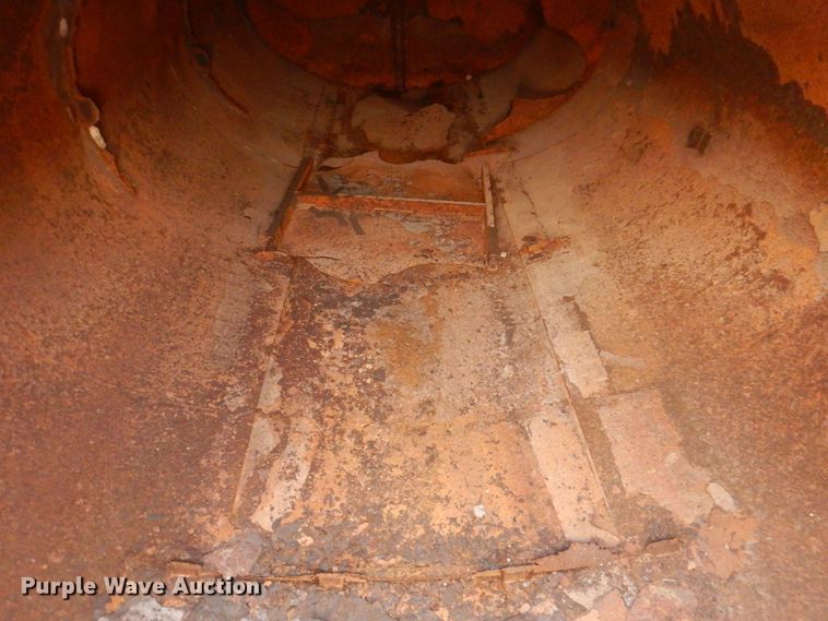 image for item DR2075 2002 Kenworth T300  water truck