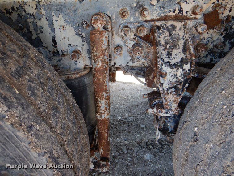 image for item DR2075 2002 Kenworth T300  water truck