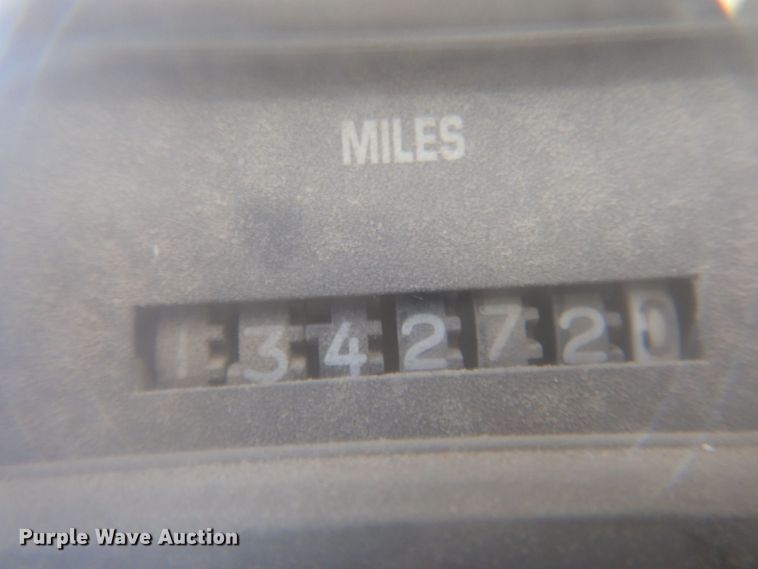 image for item DR2076 2000 International 2574  water truck