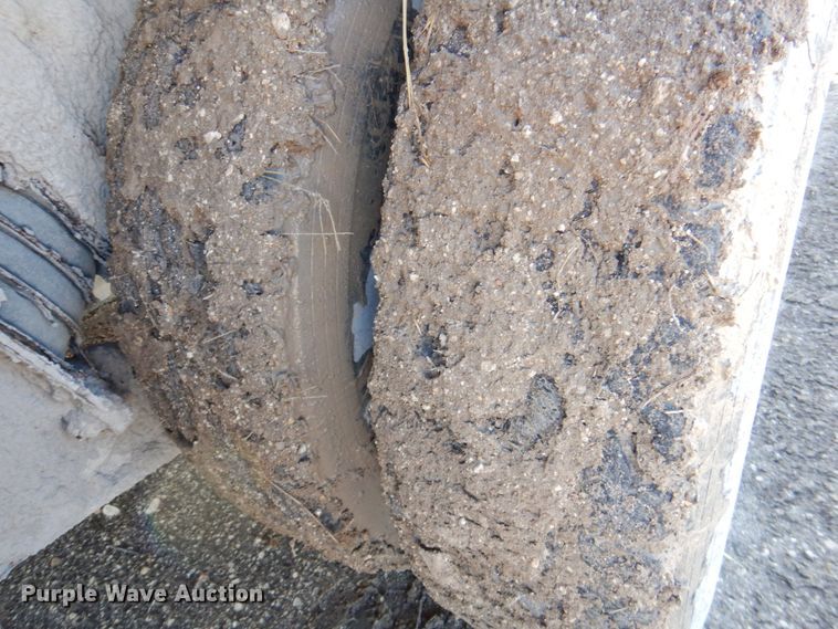 image for item DR2076 2000 International 2574  water truck