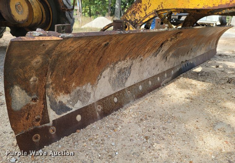 image for item DR3334 1968 Caterpillar 112F  rigid frame motor grader