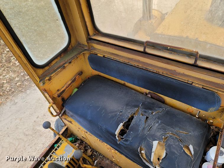 image for item DR3334 1968 Caterpillar 112F  rigid frame motor grader