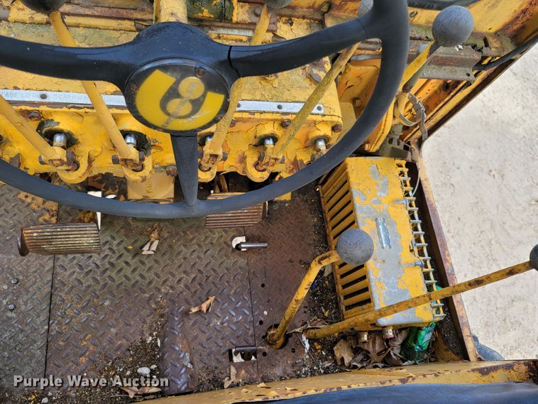 image for item DR3334 1968 Caterpillar 112F  rigid frame motor grader