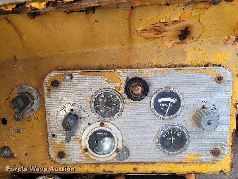 image for item DR3334 1968 Caterpillar 112F  rigid frame motor grader