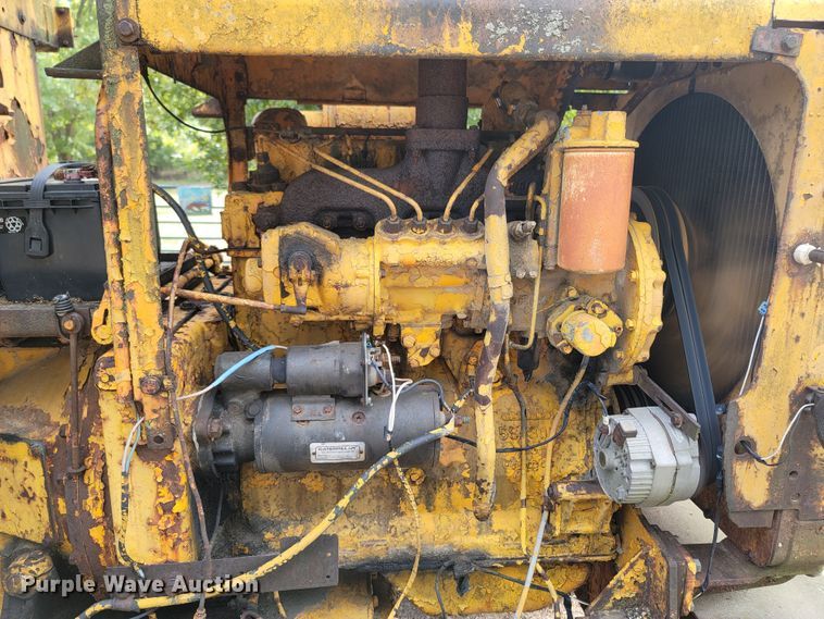 image for item DR3334 1968 Caterpillar 112F  rigid frame motor grader