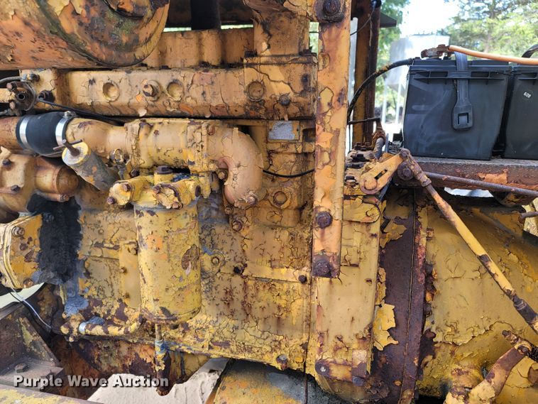 image for item DR3334 1968 Caterpillar 112F  rigid frame motor grader