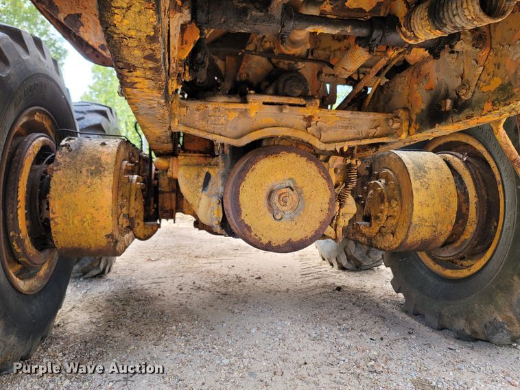 image for item DR3334 1968 Caterpillar 112F  rigid frame motor grader