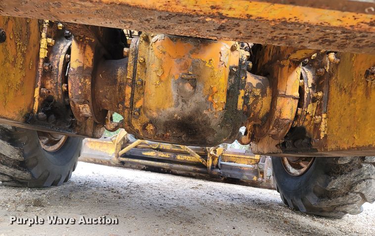 image for item DR3334 1968 Caterpillar 112F  rigid frame motor grader