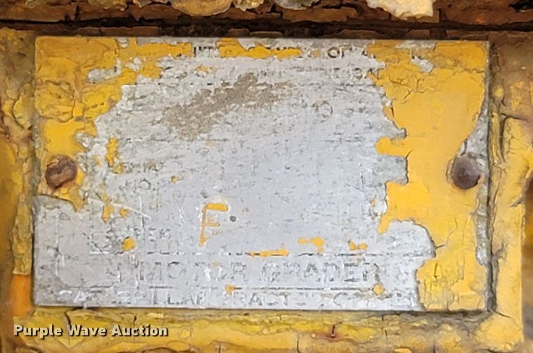 image for item DR3334 1968 Caterpillar 112F  rigid frame motor grader