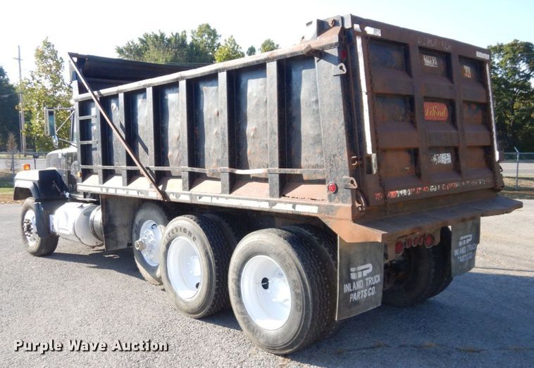 image for item DS1456 1997 Mack RD688S  dump truck