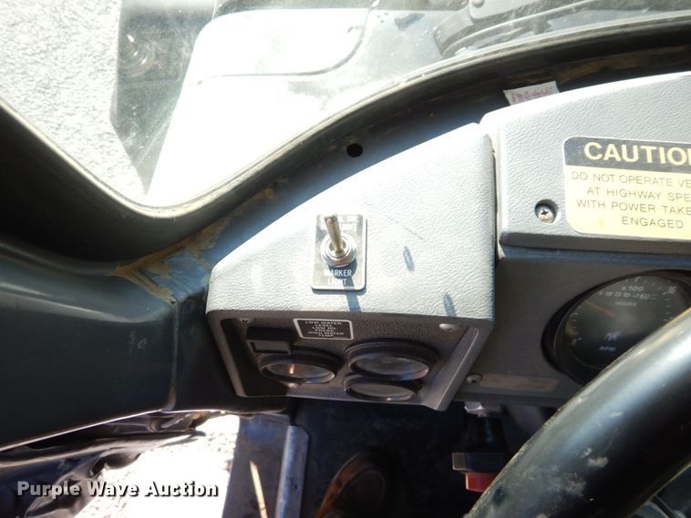 image for item DS1456 1997 Mack RD688S  dump truck