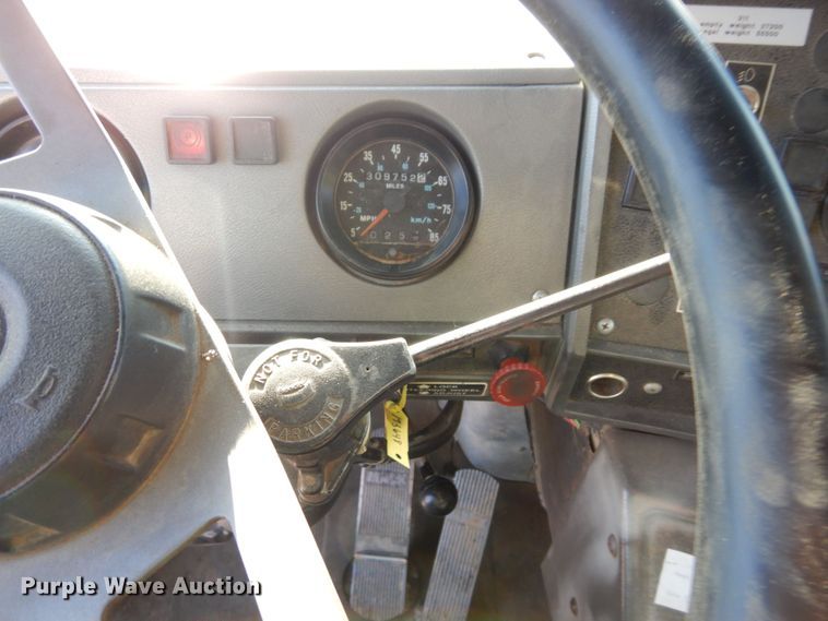 image for item DS1456 1997 Mack RD688S  dump truck