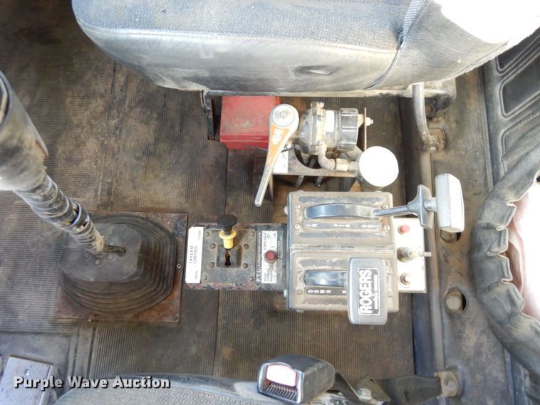 image for item DS1456 1997 Mack RD688S  dump truck